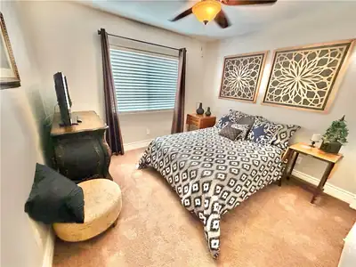 399 CENTER GREEN Drive Bedroom