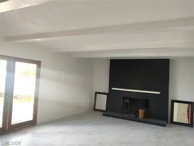 2005 East Oakey Boulevard Living Room
