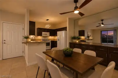 1830 North Buffalo Drive 2115 Dining Area