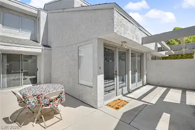 5549 Orchard Lane Patio