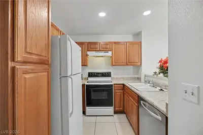 5549 Orchard Lane Kitchen