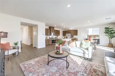 909 Kassie Lake Way Living Room