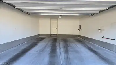 4857 Orchid Ridge Avenue Garage