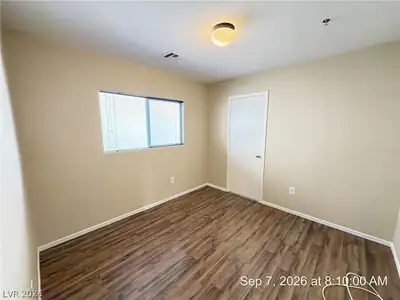 7337 Ribbon Ridge Avenue Bedroom
