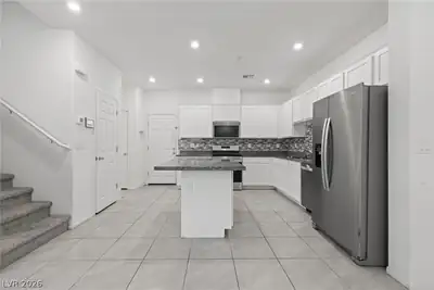 527 Cattleya Place Kitchen