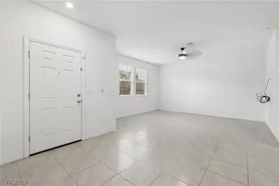 527 Cattleya Place Entrance Foyer