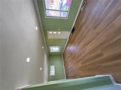 850 Avenue I Entrance Foyer