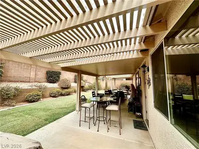 3505 Auburn Shadow Street Patio