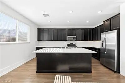 3016 moulin heights Street Kitchen
