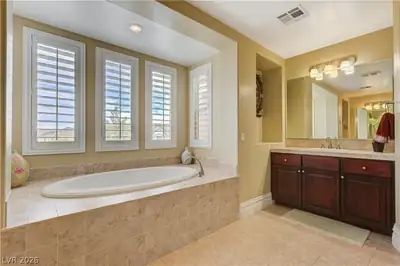 218 Crooked Putter Drive Primary Bathroom