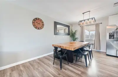 6159 Brynhurst Drive Dining Area