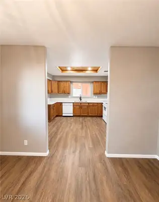 1700 West Hickory Street Kitchen