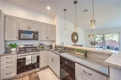 2093 Joy View Lane Kitchen
