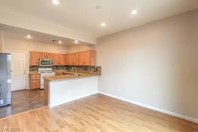 8684 Rowland Bluff Avenue Dining Area