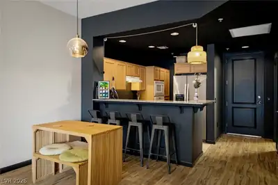 15 East Agate Avenue 301 Dining Area