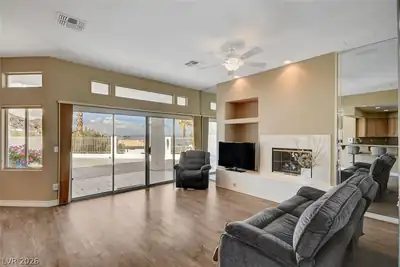 312 Venice Lane Living Room