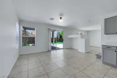 3244 Little Stream Street Dining Area