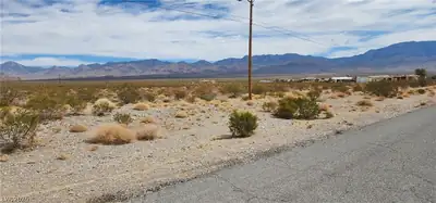 521/581 East Train Way Lot