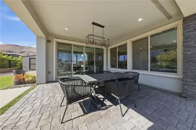 6044 Andezano Drive Patio