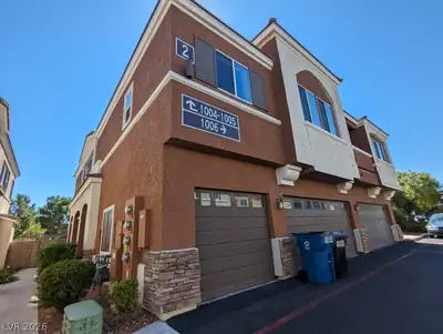 9303 Gilcrease Avenue 1005, Las Vegas