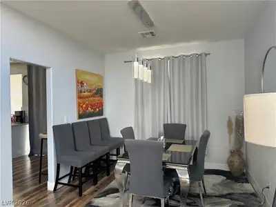 8901 Kingswood Drive Dining Area