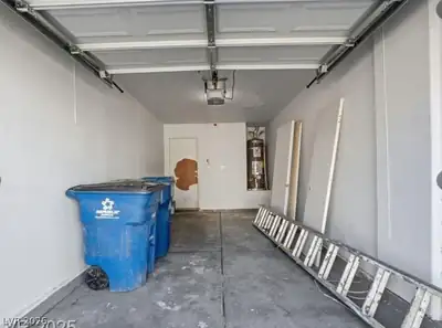 2281 Hidden View Street Garage
