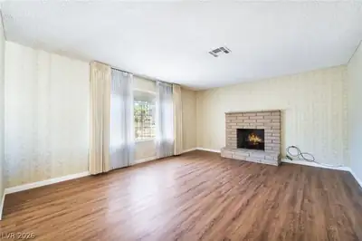 439 Sunburst Drive Living Room
