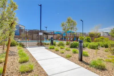 2277 Teatro Avenue Pool