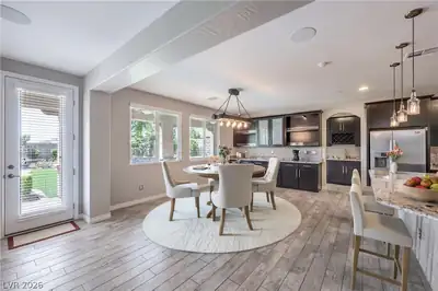 12255 CRYSTAL SHORE Avenue Dining Area