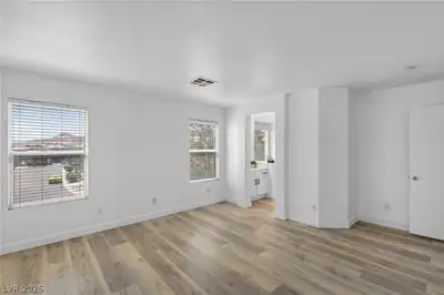 9511 Spring Blush Avenue Primary Bedroom
