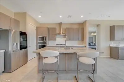10124 Meandering Dell Avenue, Las Vegas, NV 89166 Kitchen
