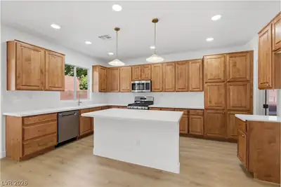 5311 Thistle Wind Drive 