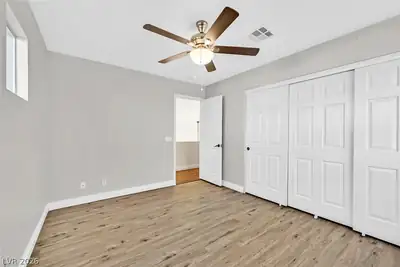 3313 Golden View Street Bedroom