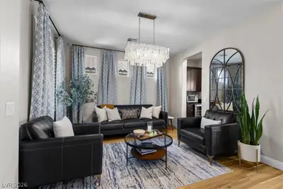 10334 Mopan Road Living Room