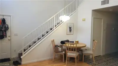 5319 Railroad Spikes Street Dining Area