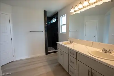 3897 North Mayfield Ranch Road Primary Bathroom