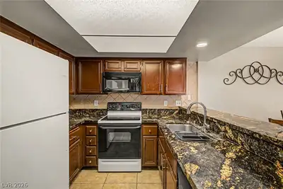 2753 Lodestone Drive 0 Kitchen