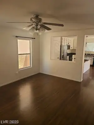 4739 Golden Shimmer Avenue Dining Area