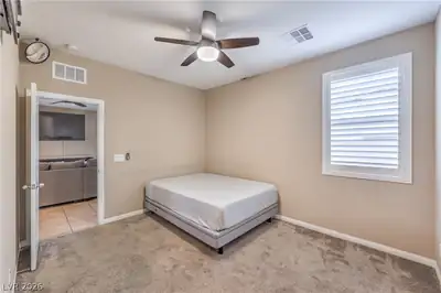 4658 Chestnut Tiger Street Bedroom