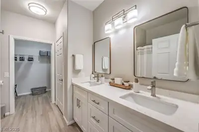 855 North Stephanie Street 1015 Primary Bathroom