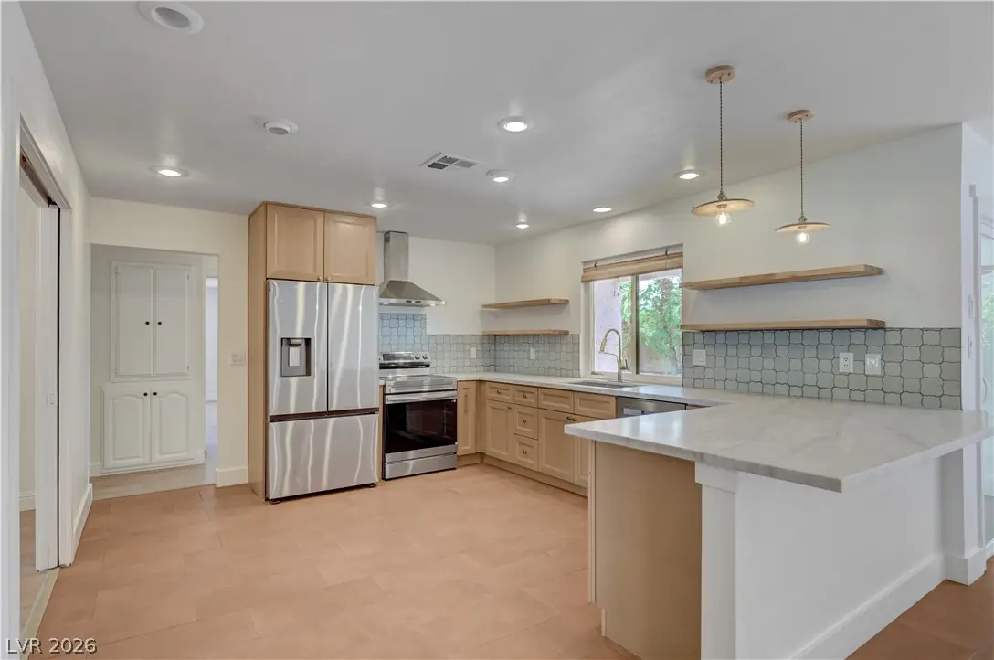 3507 La Paloma Avenue