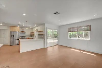 3507 La Paloma Avenue Dining Area