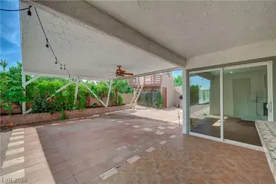 3507 La Paloma Avenue Patio