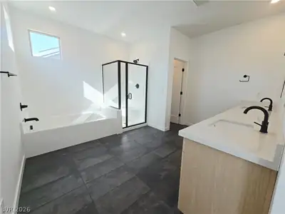 2521 Spergola Street, Henderson, NV 89044 Primary Bathroom