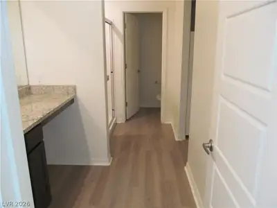 509 Descubir Avenue Primary Bathroom