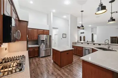 7651 Man O War Street Kitchen
