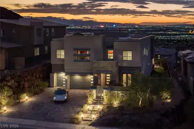 526 La Nain Lane, Henderson