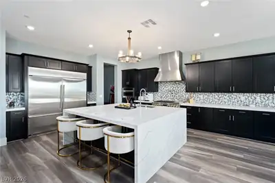 526 La Nain Lane Kitchen