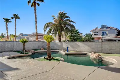 1496 Silver Glen Avenue Pool