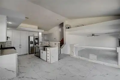 1496 Silver Glen Avenue Kitchen